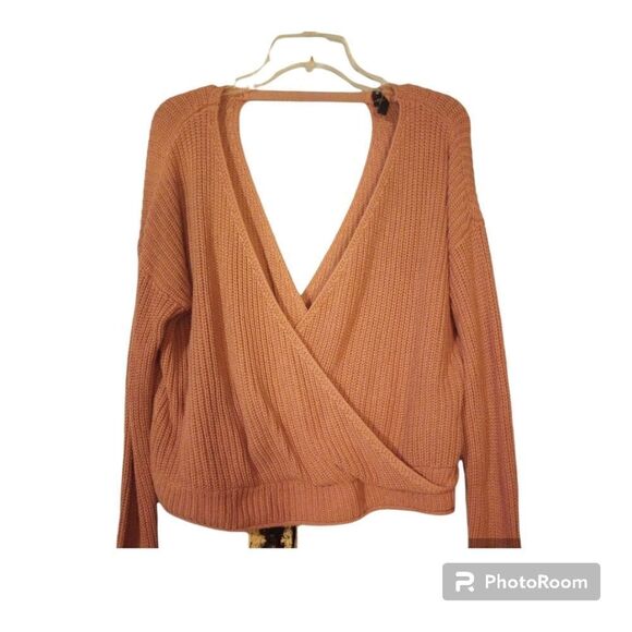 moon & madison Sweaters - - Moon &  Madison double V acrylic blush sweater